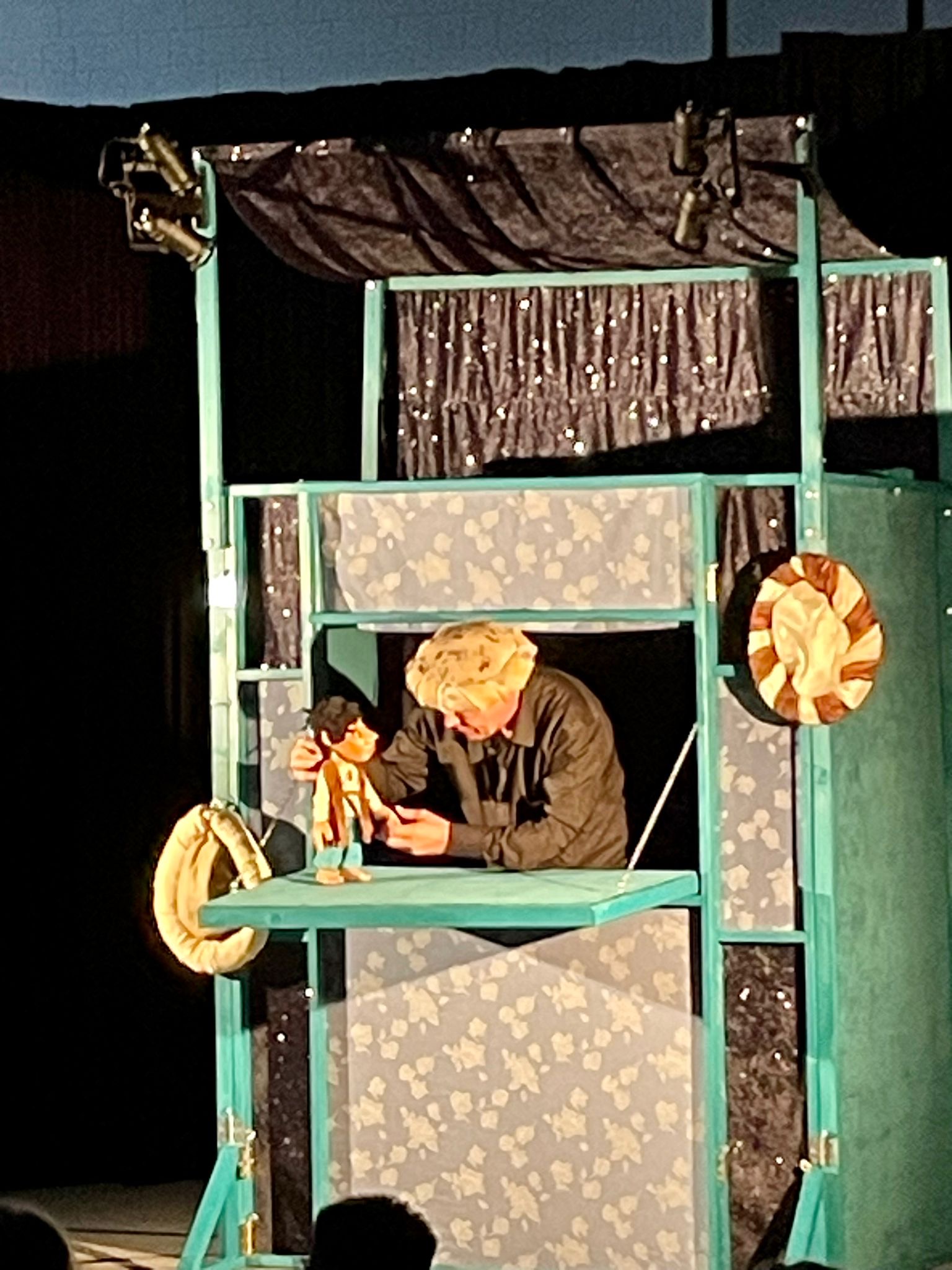 Theater2